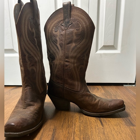 Ariat Women’s Lively Western Boot size 10 - Picture 2 of 5
